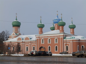 Спасо-Преображенский собор в Тихвине
