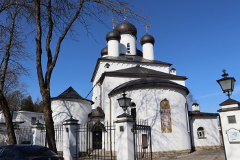 Храм Преображения Господня в поселке Тярлево