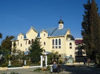 Храм святого Духа в Адлере - православная святыня Сочи