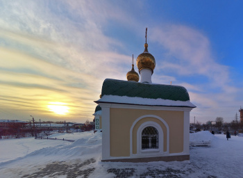 Часовня Храма Святого Равноапостольного Князя Владимира в зимнем убранстве