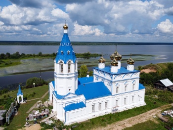 Храм Святителя Николая Чудотворца в селе Исады