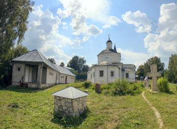 Храм Воскресения Христова в Тарусе