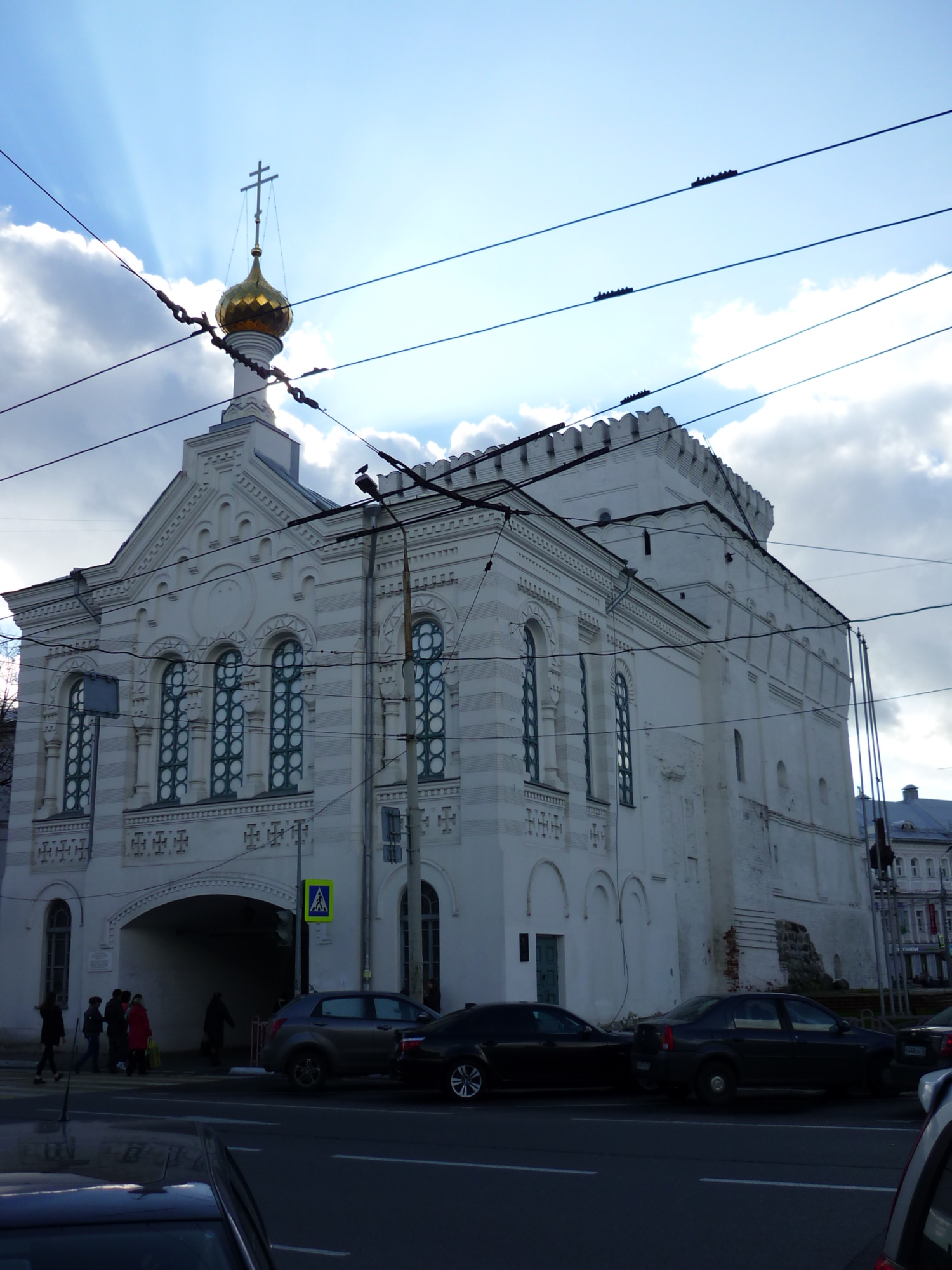 Власьевская башня и Знаменская церковь в Ярославле