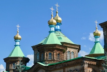 Свято-Троицкая православная церковь в Караколе