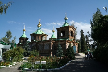 Свято-Троицкая православная церковь в Караколе