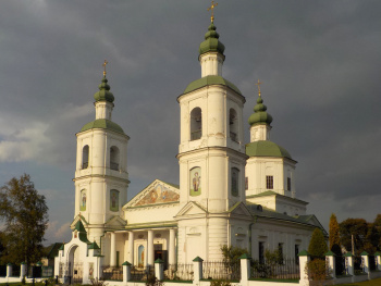 Храм Воскресения Христова в селе Молоди