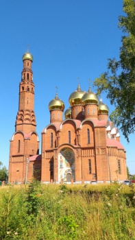 Храм Воскресения Христова (Красная церковь) в Вичуге