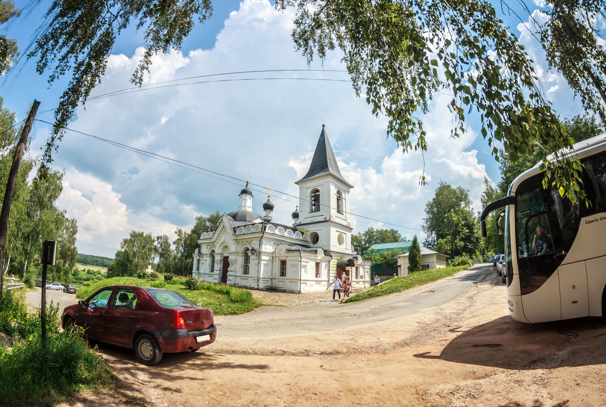 Церковь Воскресения Христова в Тарусе