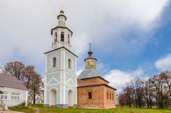 Храм Казанской иконы Божией Матери в усадьбе Хмелита