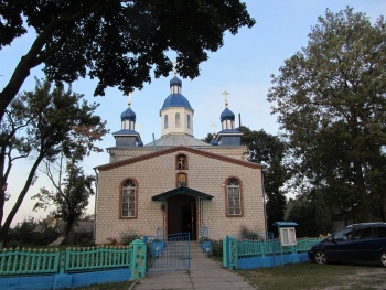 Храм Святой Равноапостольной Марии Магдалины в городском посёлке Паричи