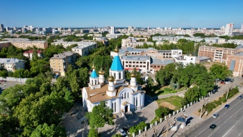 Храм Рождества Христова в Екатеринбурге с высоты птичьего полета