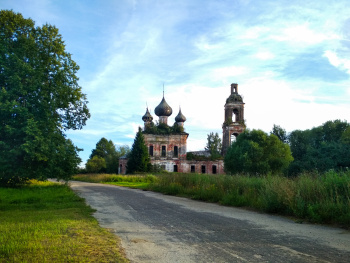 Никольская церковь в деревне Бардаково (Никольское)