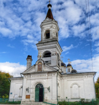Храм Белая Троица в Твери
