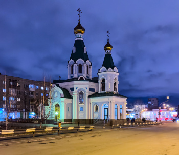 Храм в честь Державной иконы Божией Матери в вечерней подсветке