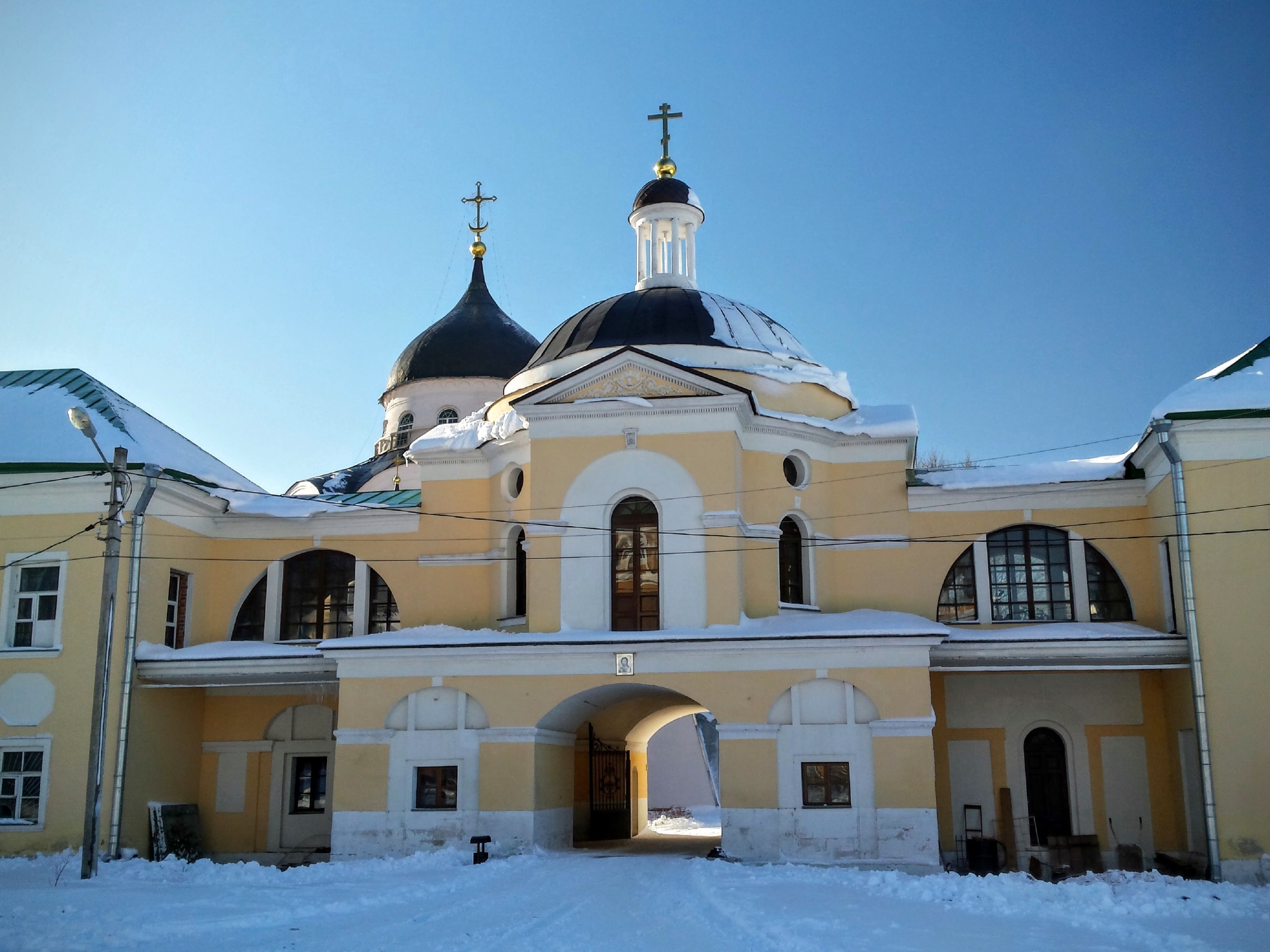 Надвратная церковь Христорождественского женского монастыря в Твери