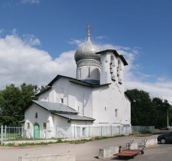 Церковь Святых Апостолов Петра и Павла с Буя в Пскове