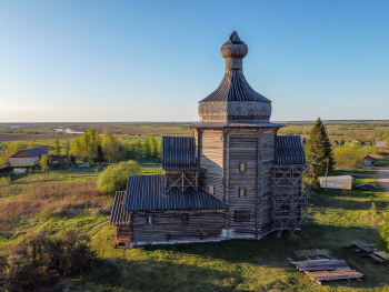 Никольский храм в селе Зачачье - памятник деревянного зодчества 1687 года