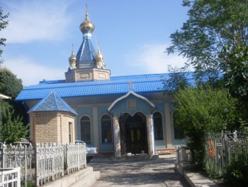 Храм святого Александра Невского в Ташкенте