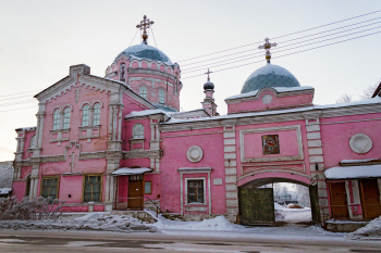 Христорождественский женский монастырь в городе Слободском