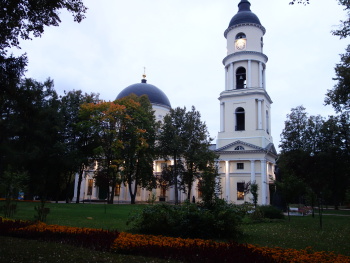 Кафедральный Собор Святой Живоначальной Троицы в Калуге