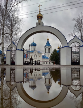 Храм в честь Владимирской иконы Божией Матери в городе Кстово