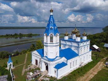 Храм Святителя Николая Чудотворца в селе Исады