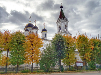Храм Белая Троица в Твери