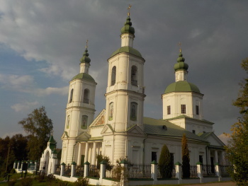 Церковь Воскресения Христова в селе Молоди