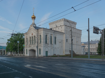 Знаменская церковь и Власьевская башня в Ярославле