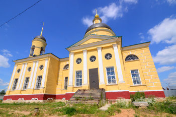 Храм иконы Божией Матери «Всех скорбящих Радость» в селе Шарапово