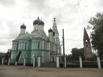 Свято-Троицкий собор в городе Яранске