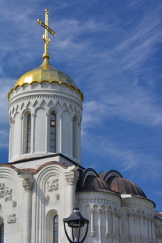 Церковь Святого Михаила в Ла-ан-дер-Тайя: православная святыня в Австрии