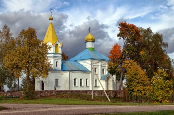 Успенская церковь в деревне Ручица