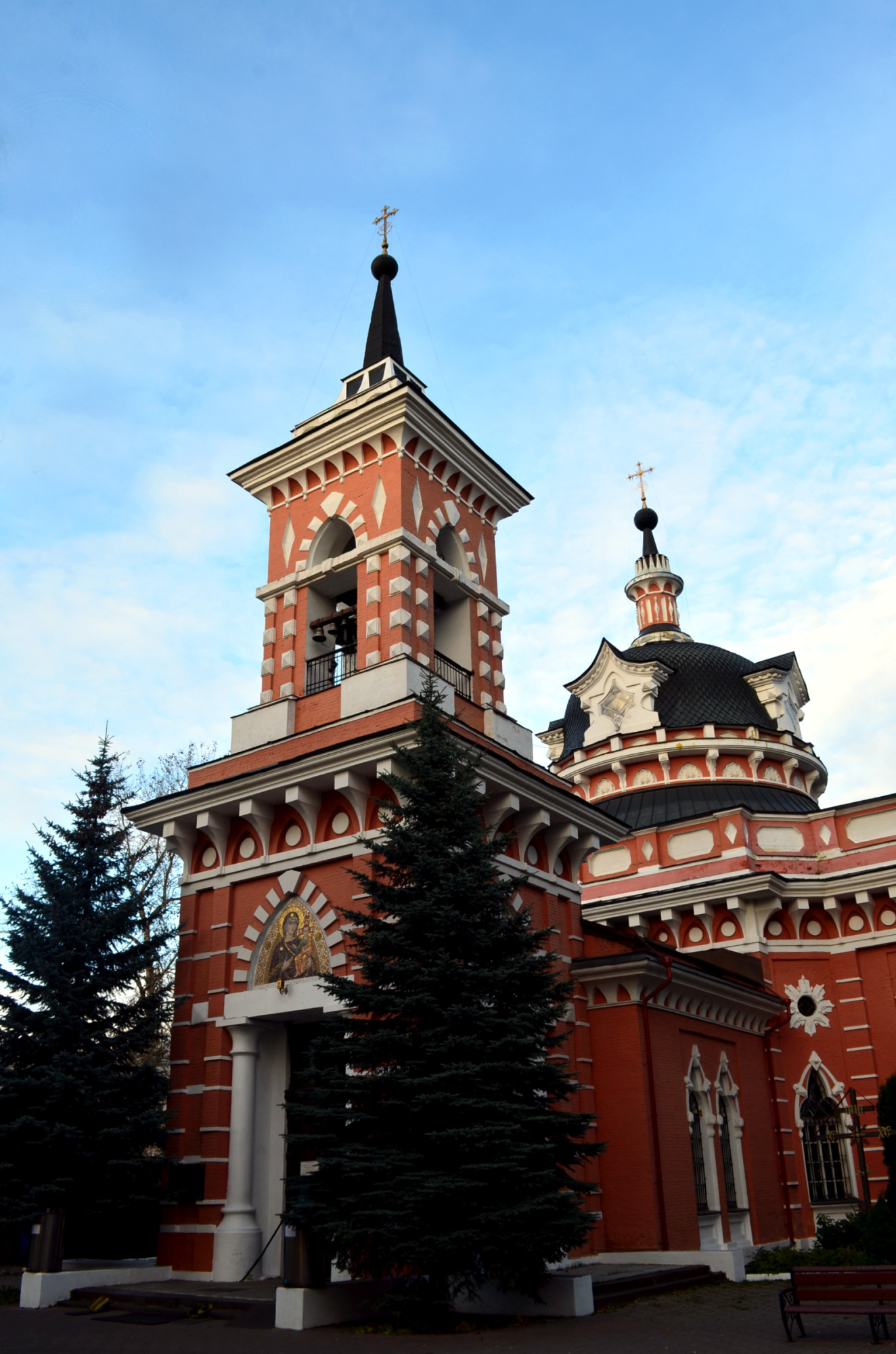 Храм Смоленской иконы Божией Матери в Ивантеевке